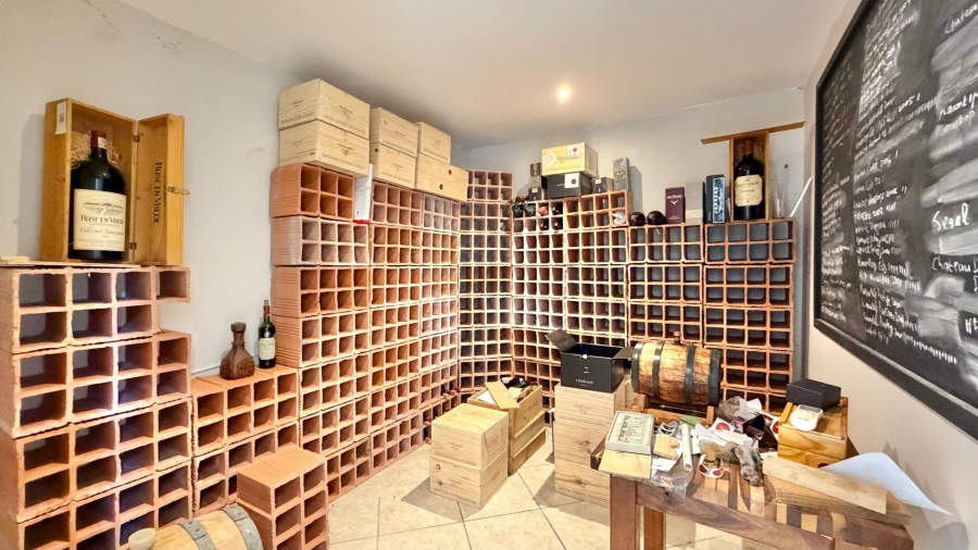 5 Bedroom Property for Sale in Greenways Golf Estate Western Cape